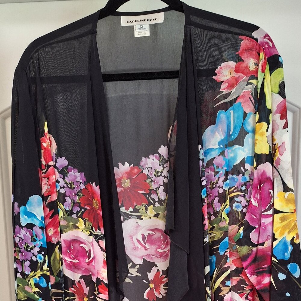 CAROLINE ROSE – Plus size—1X— Women multi/ /black flower vibrant print against a